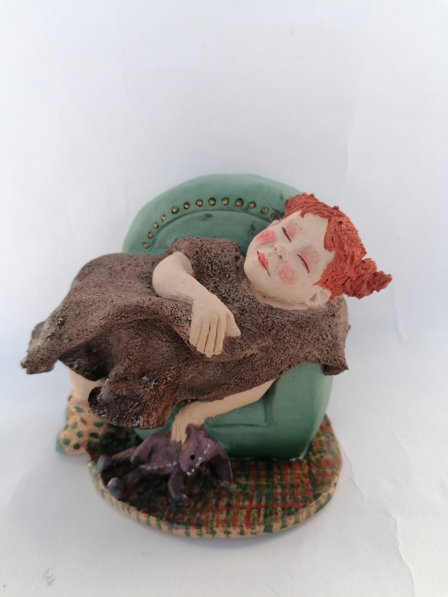 La Petite Baigneuse Rousse endormie avec son doudou By Sandrine De Zorzi